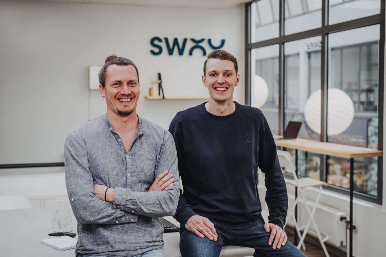 Per Schippl und Christoph Weise-Onnen im SWOO-Büro in Oldenburg